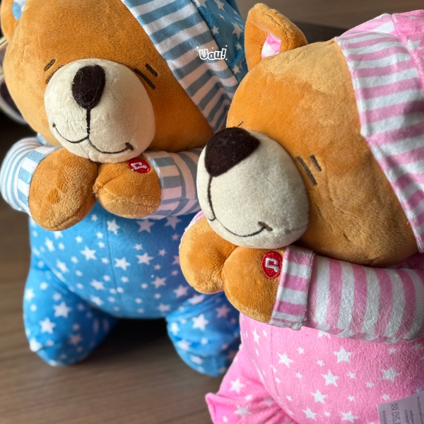 Foto de cliente com o Meu Primeiro Urso